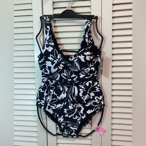 NWT‎ Hurley size small